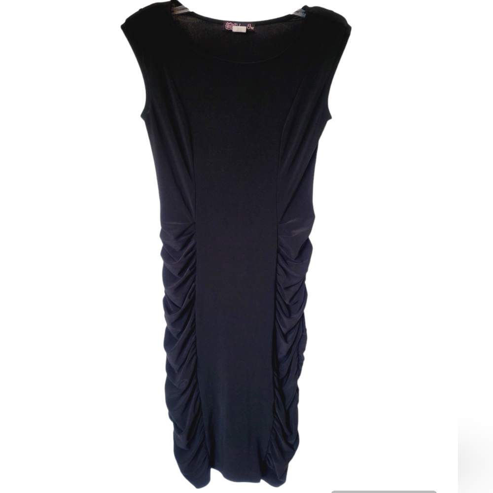 Volume One Dresses Side Ruching LBD - Picture 2 of 10